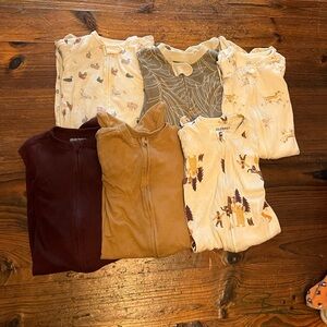 6-9m and 9m baby boy/gender neutral sleepers!